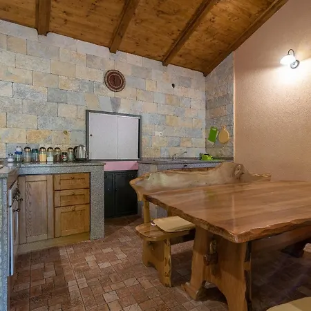 Danica Villa Bristivica