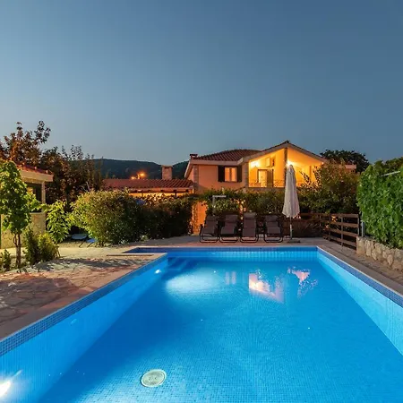 Villa Danica Bristivica