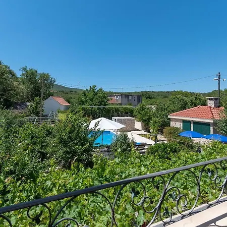 Villa Danica *